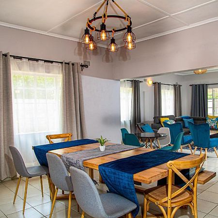 Hungwe House Villa Air Terjun Victoria Bagian luar foto