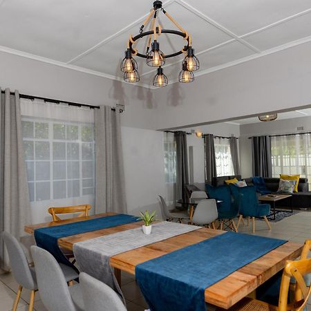Hungwe House Villa Air Terjun Victoria Bagian luar foto