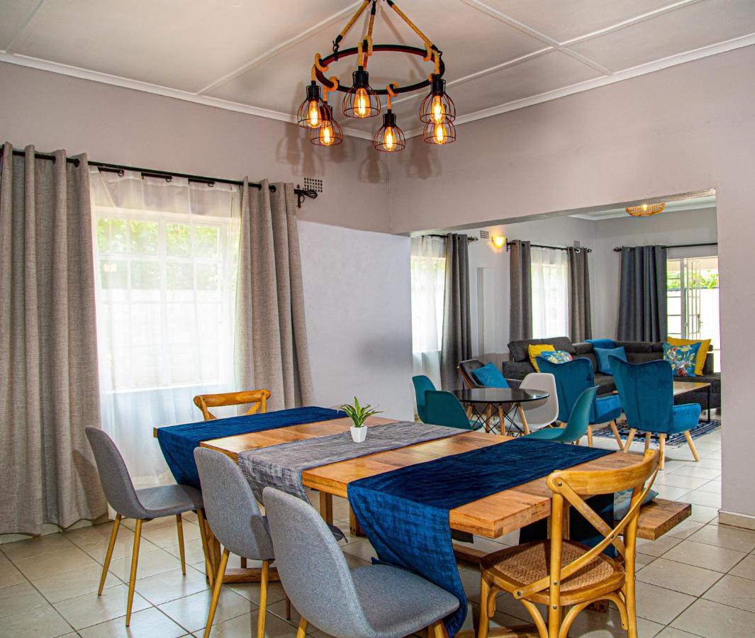 Hungwe House Villa Air Terjun Victoria Bagian luar foto