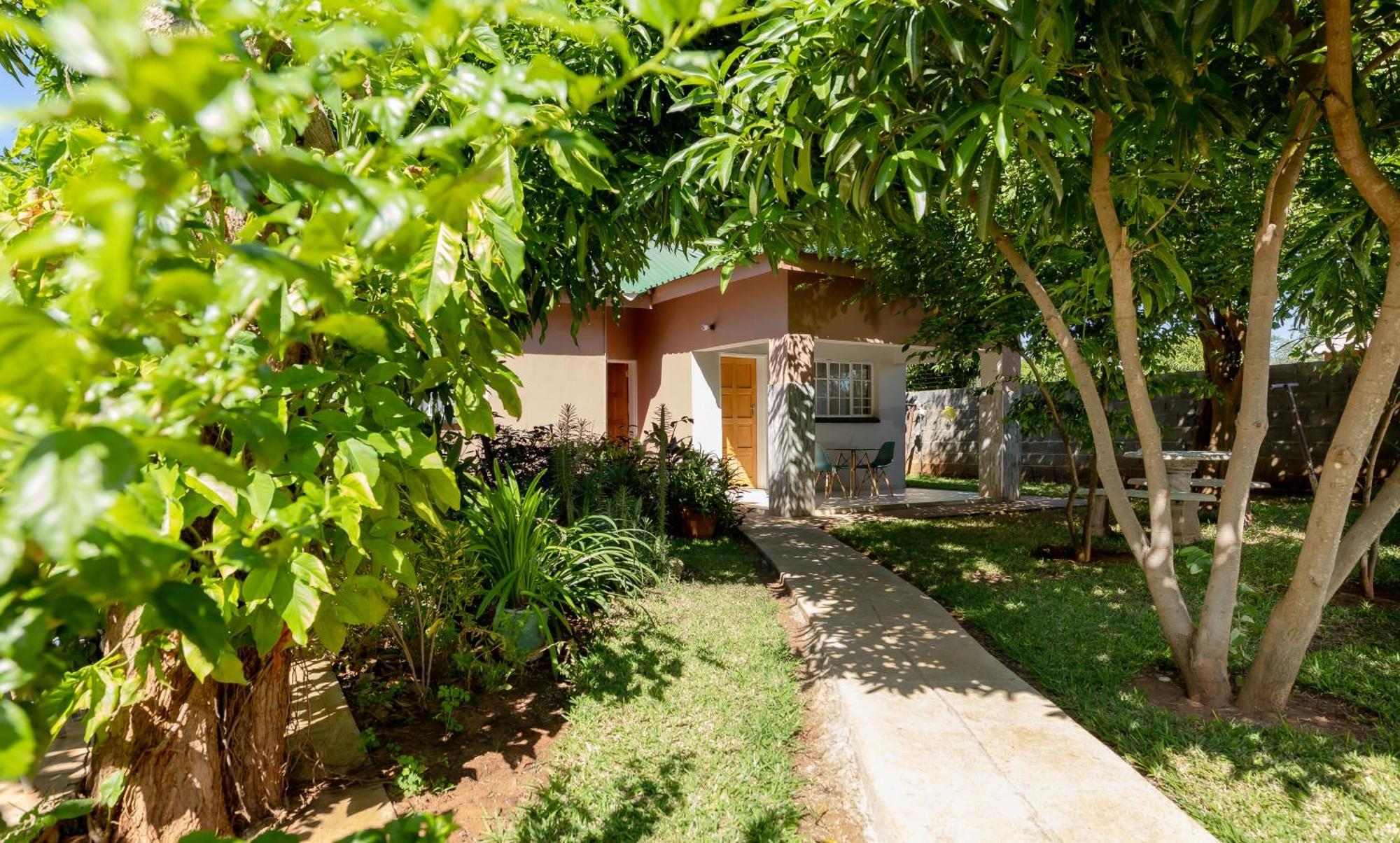 Hungwe House Villa Air Terjun Victoria Bagian luar foto