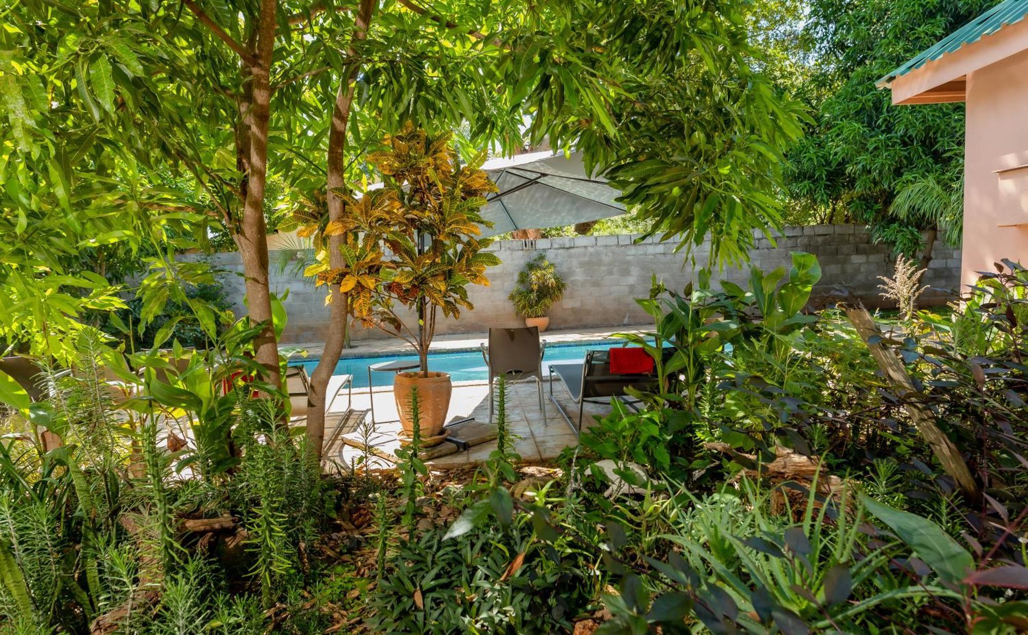 Hungwe House Villa Air Terjun Victoria Bagian luar foto